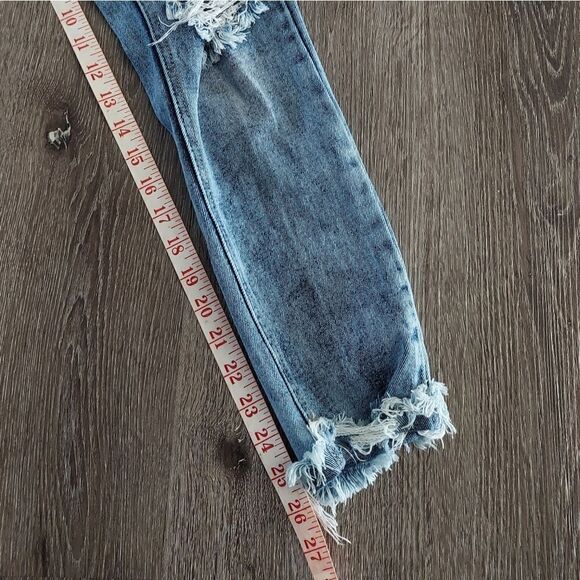 Almost Famous Distressed Raw Hem High Rise Skinny Jeans Size 0 - Picture 8 of 8